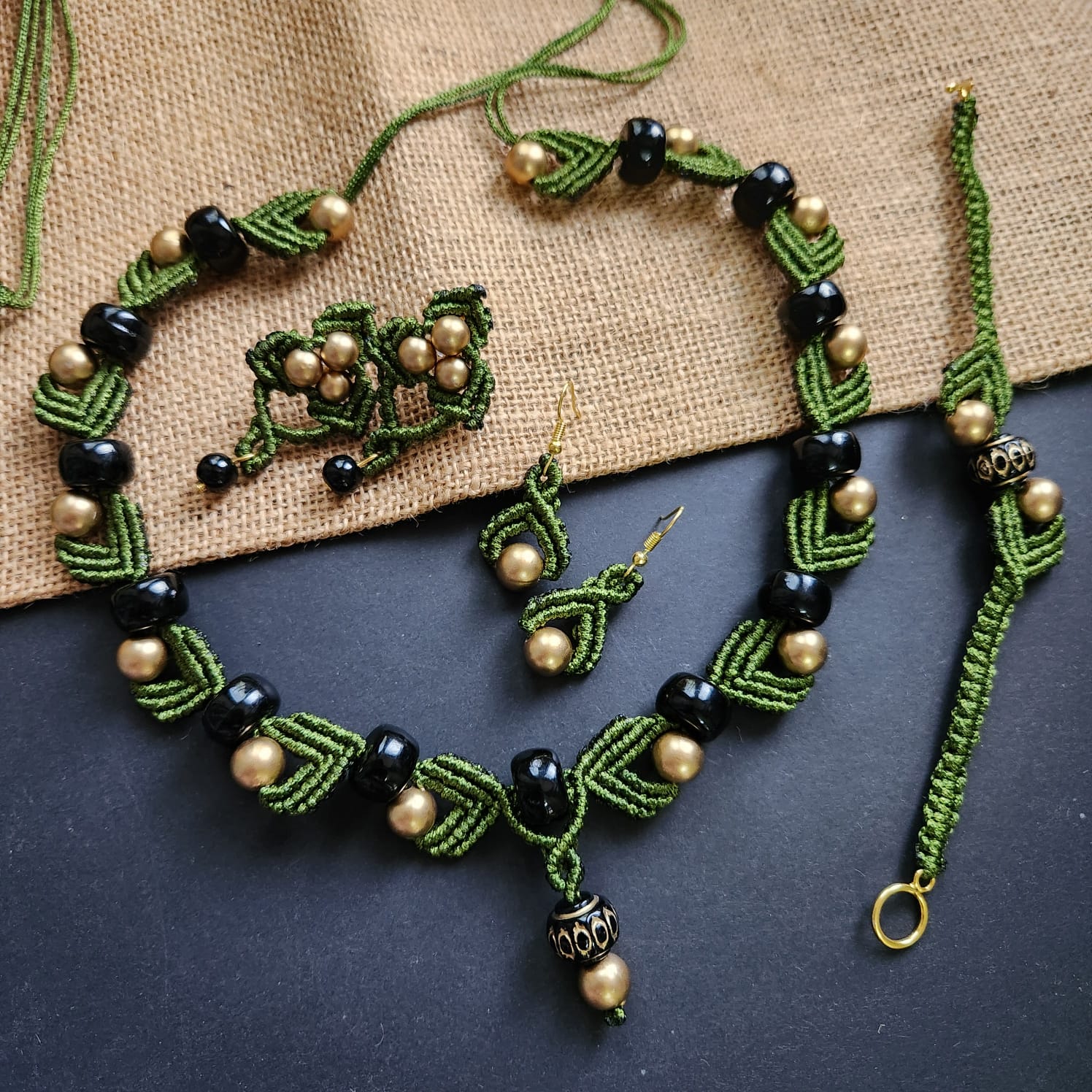 Laytham green macrame necklace set
