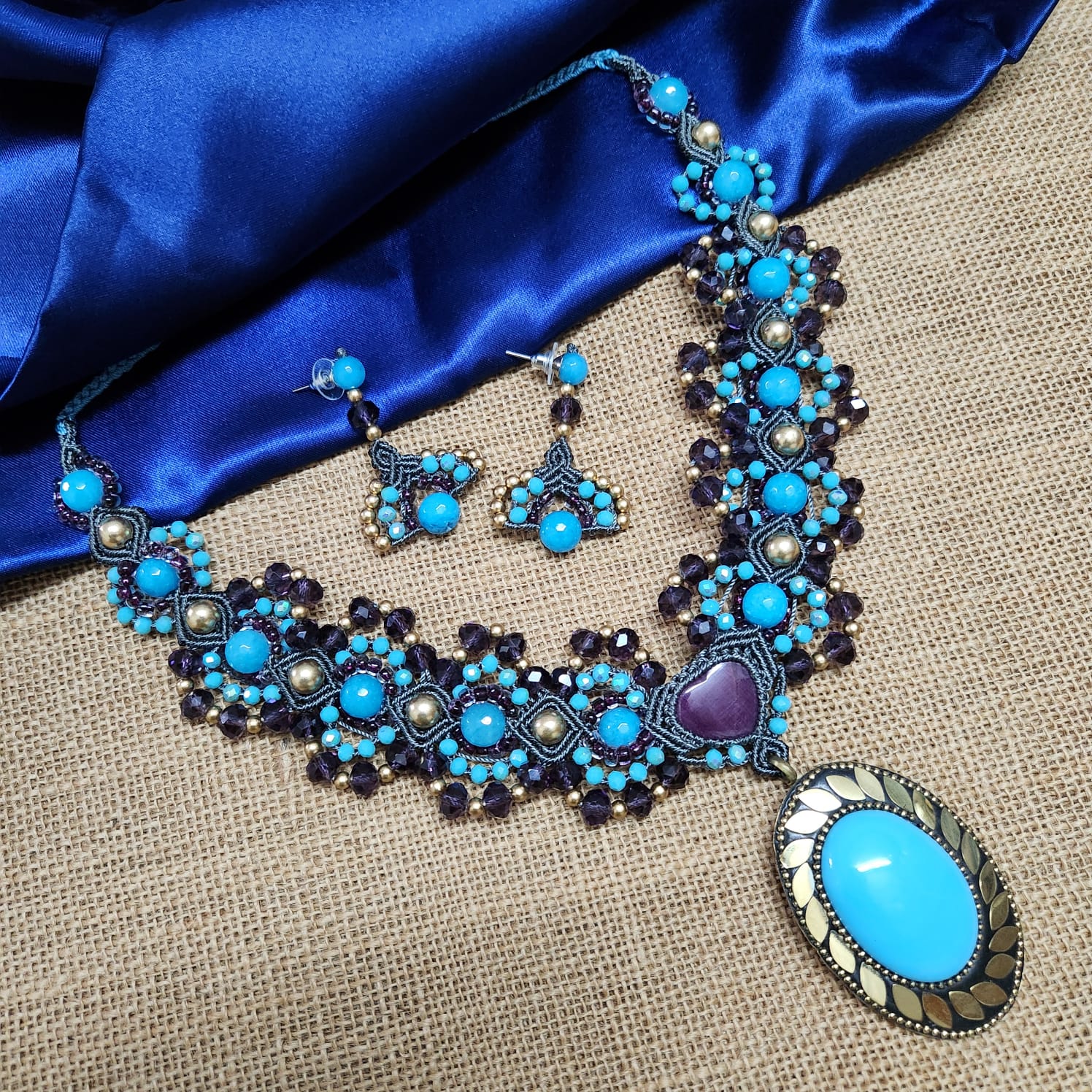 Nilima macrame necklace set