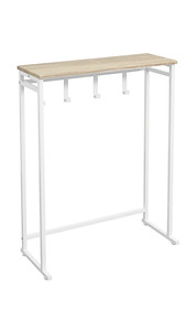 適合小空間使用的玄關收納架，整合掛勾與置物平台