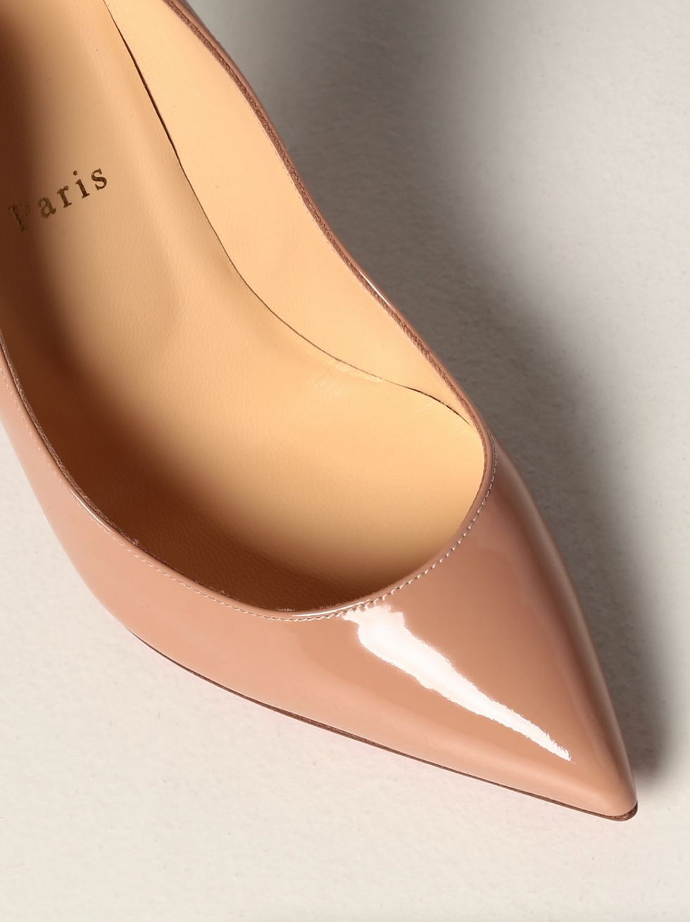 Miniature : Shoes women Christian Louboutin nude