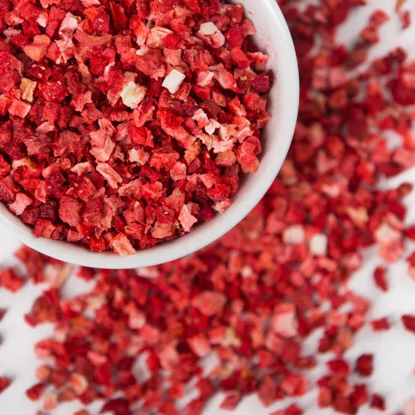 STRAWBERRY SPRINKLES, FREEZE-DRIED, 100 GRAM