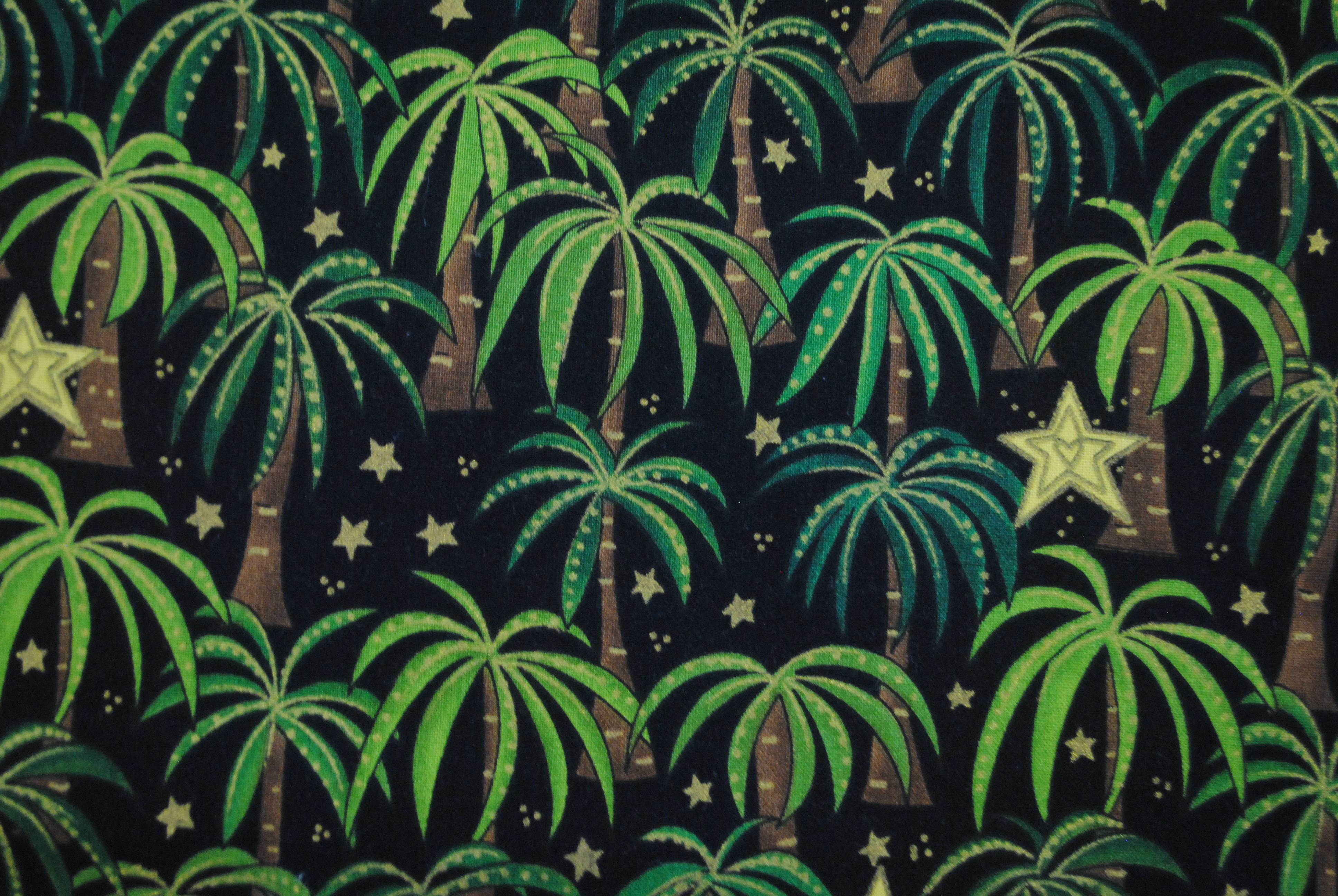 PALM TREES ON BLACK CHRISTMAS THEME