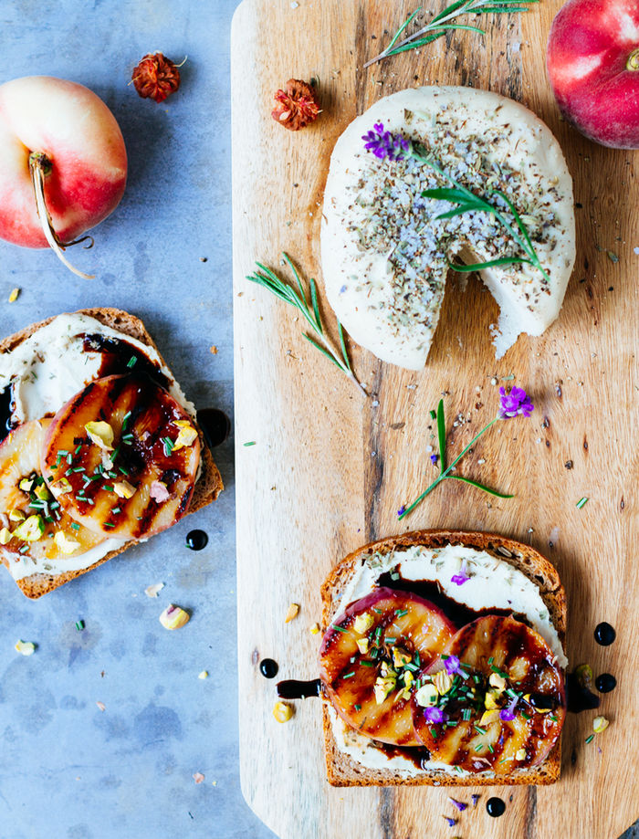 HERBY CASHEW "CHEESE" & GRILLED PEACHES ON TOAST