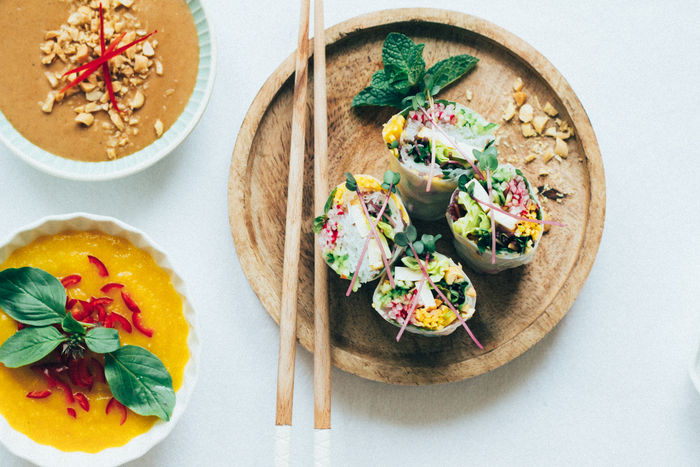 DIP DIP VEGGIE ROLLS