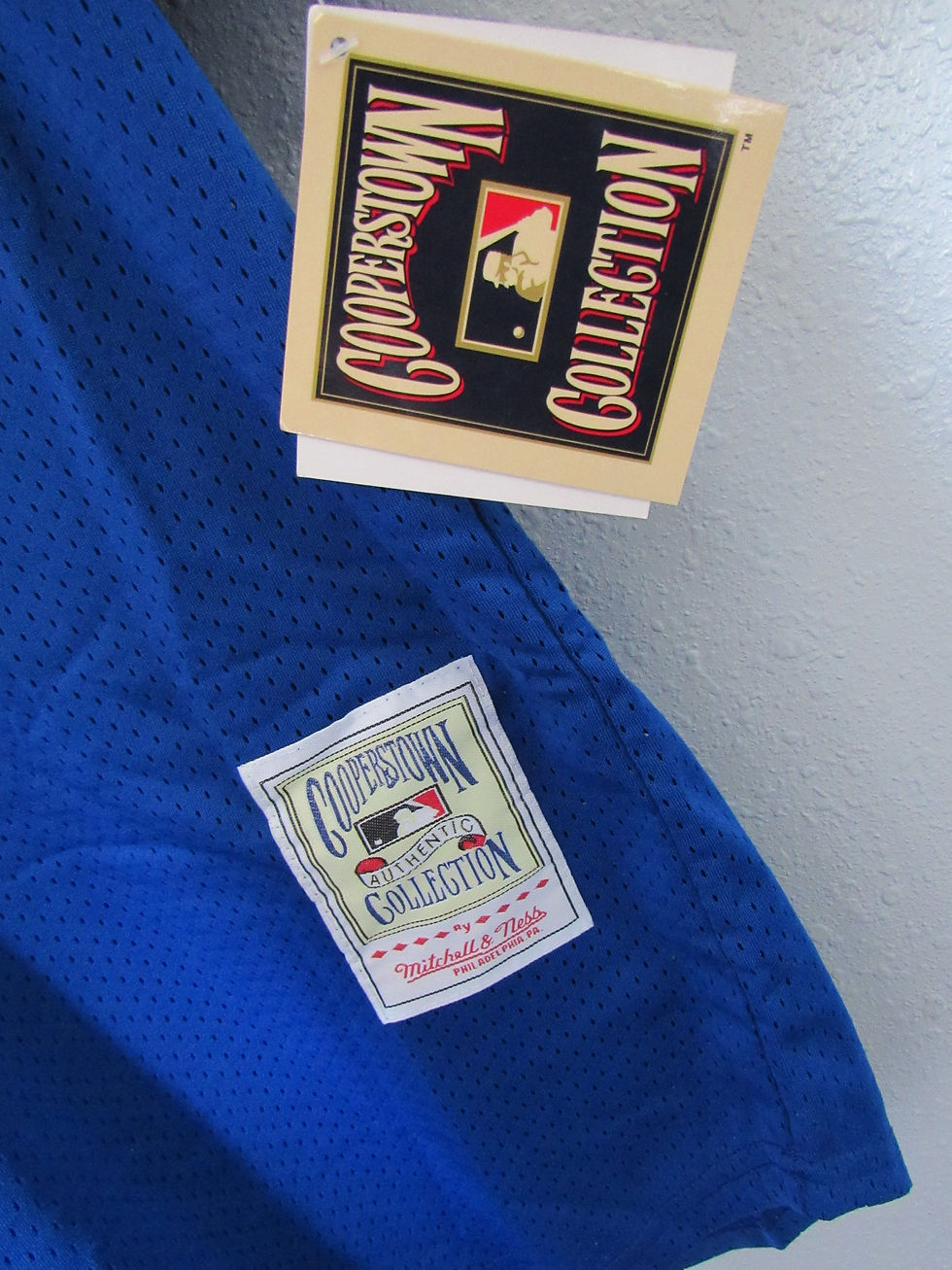 Thumbnail: Ryne Sandberg Signed Jersey
