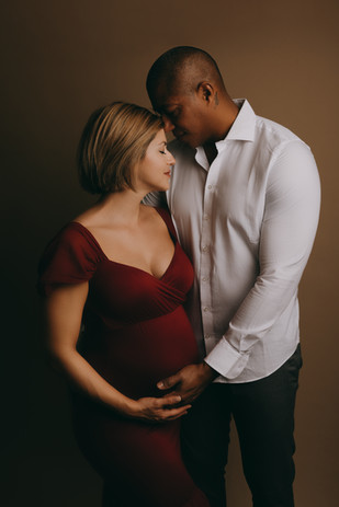 seance photo grossesse studio mons - Hainaut
seance photo femme enceinte
séance couple studio