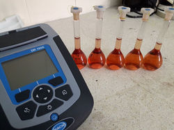 espectrofotómetro curva de fluor