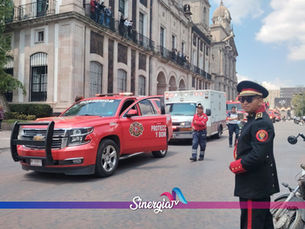 Toluca celebra el Día del Bombero: desfiles, reconocimiento y valentía sobre ruedas