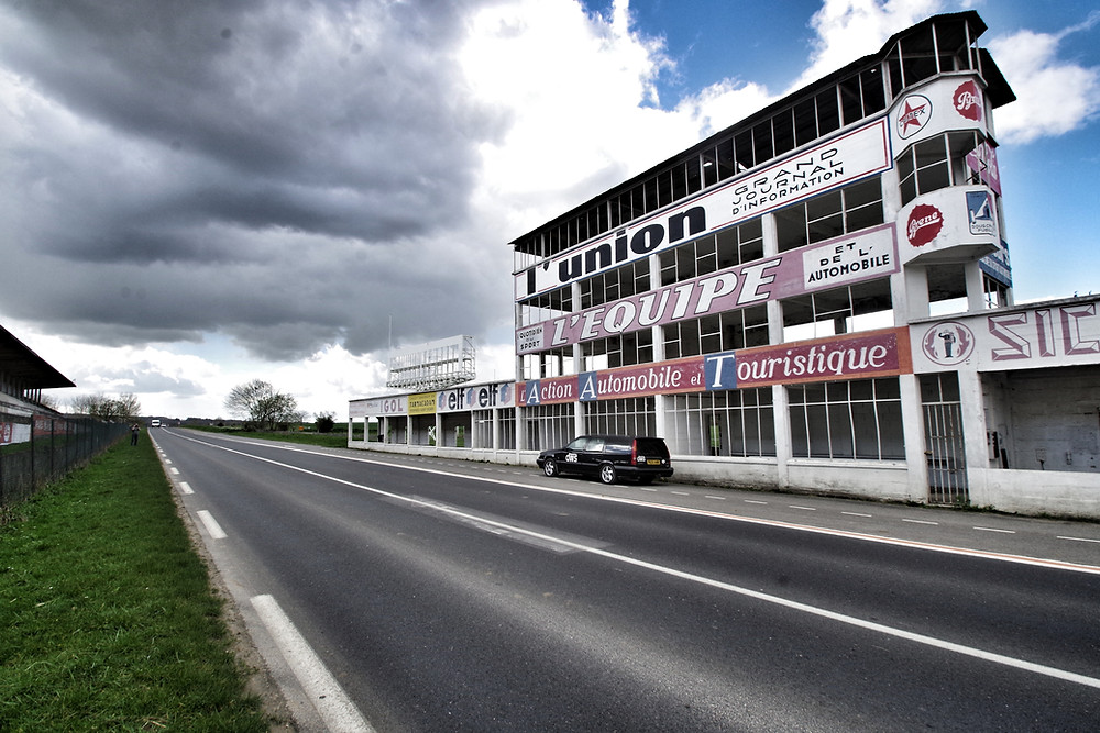 Start finish straight at Reims Grand Prix Circuit.