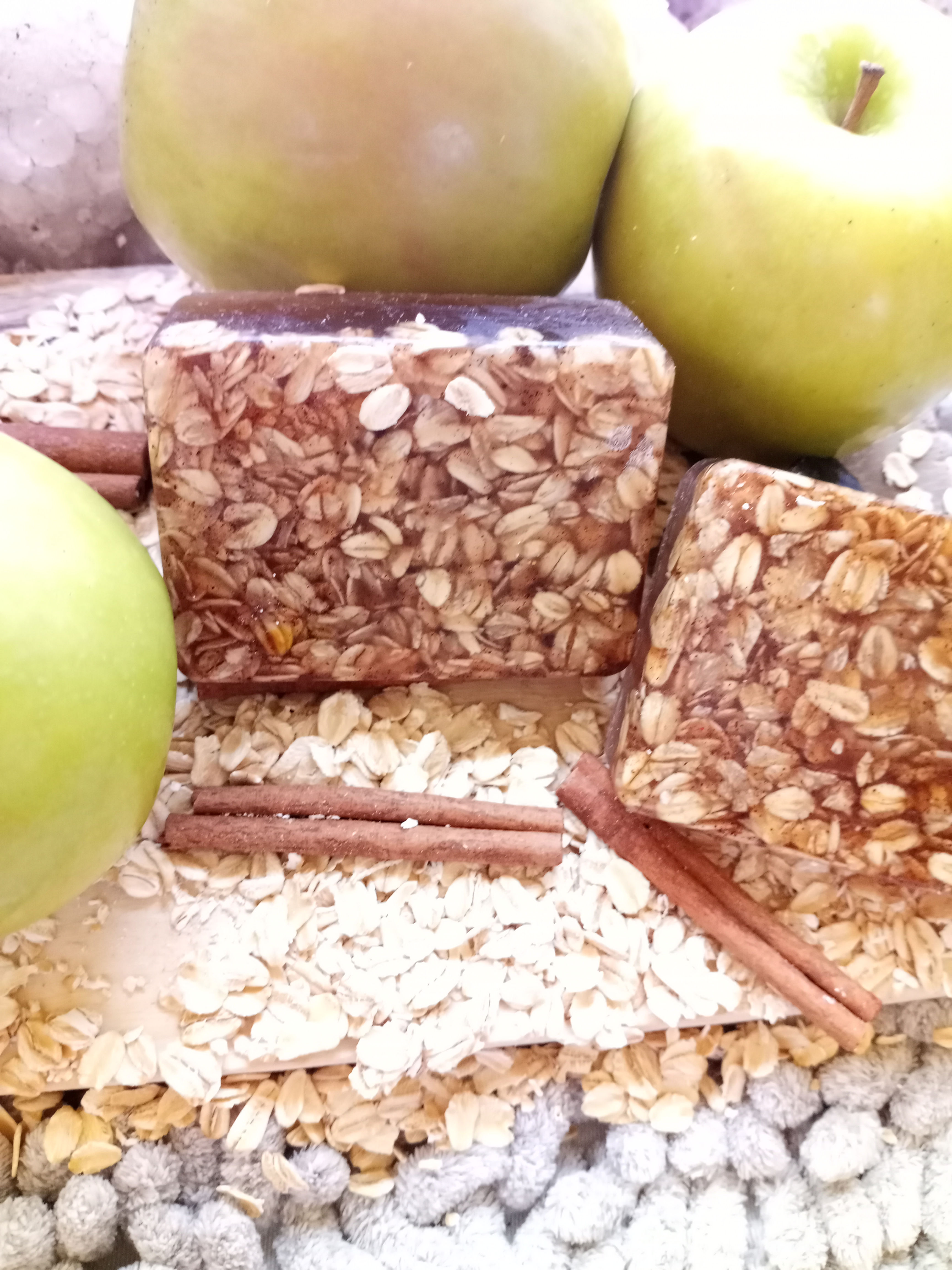 Apple Cinnamon Oatmeal - Bar Soap