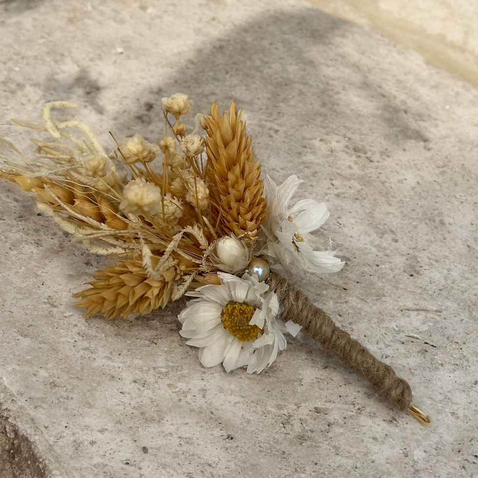 Thumbnail: Natural Dried Boutonniere