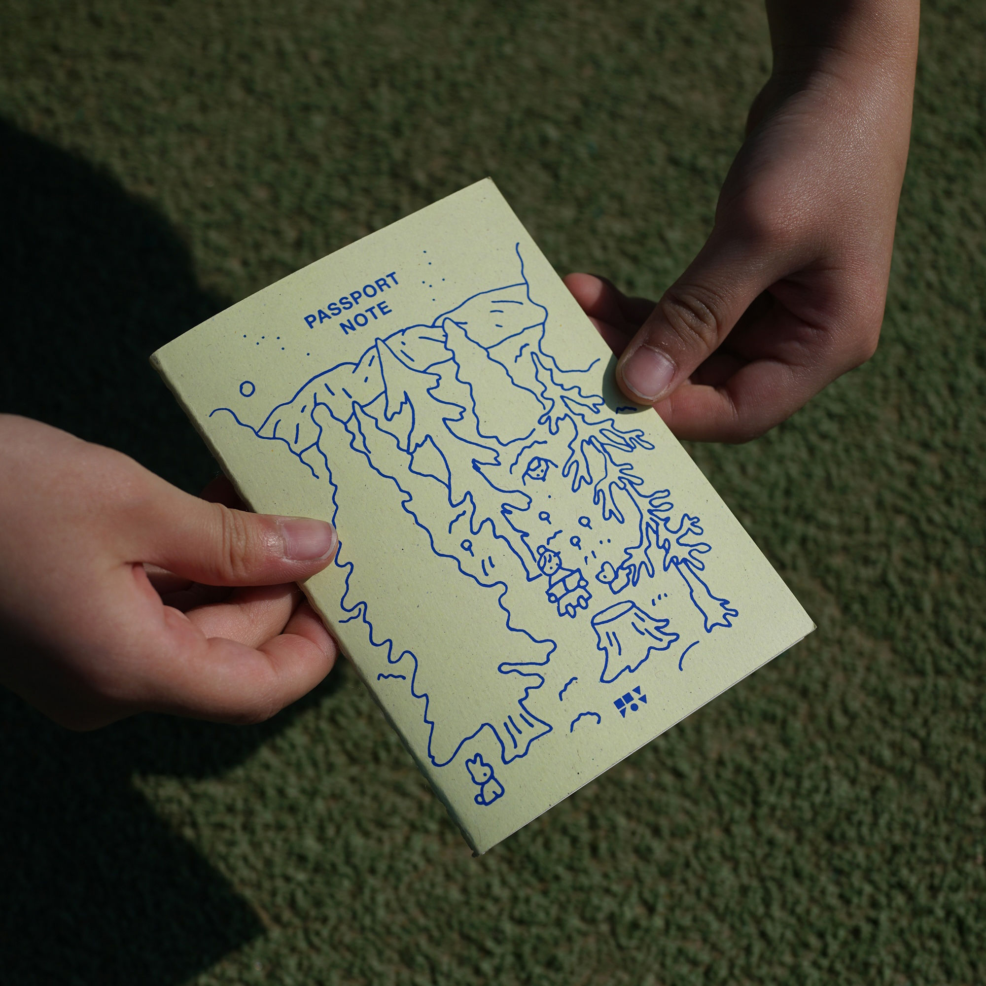 FOREST green | Passport note