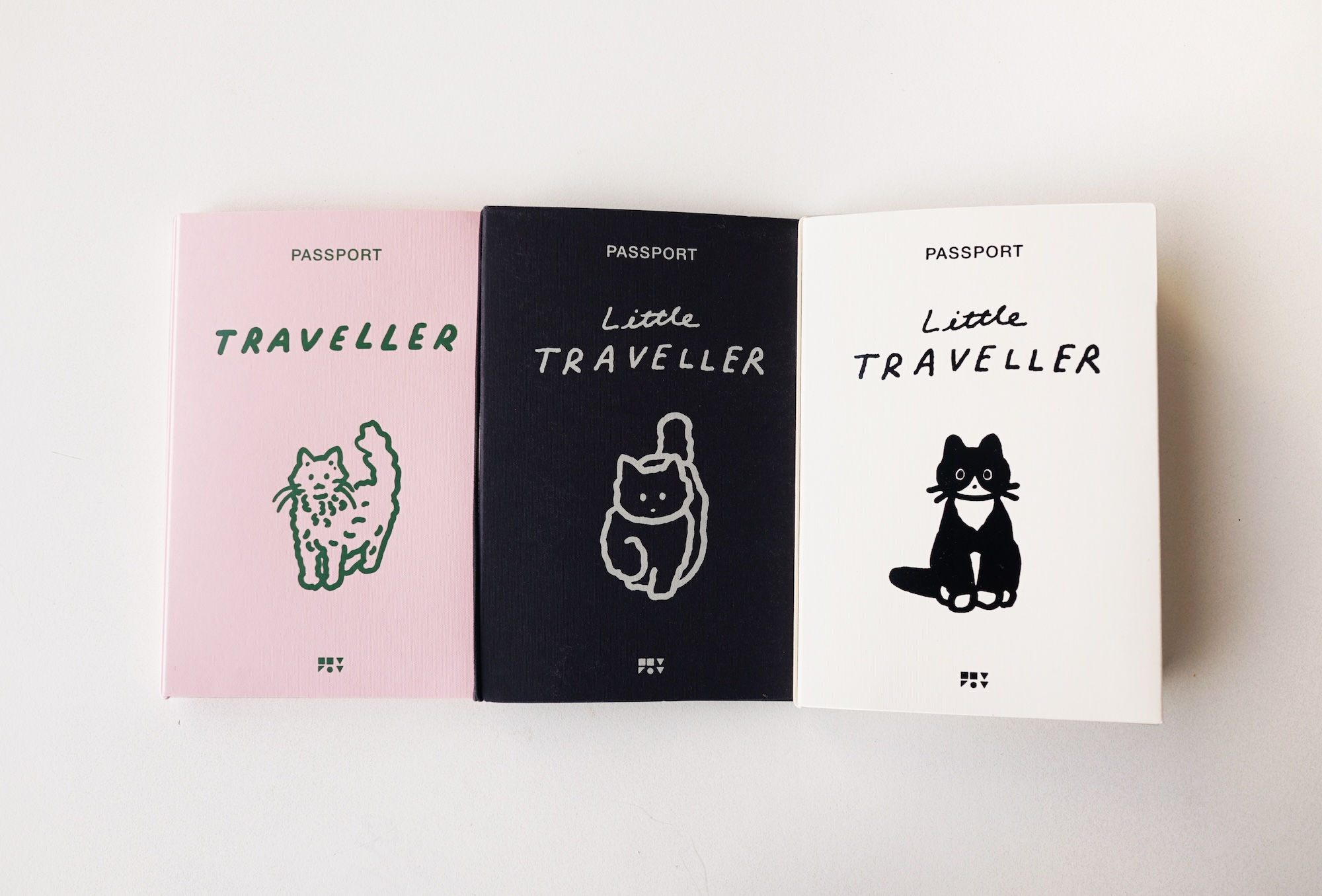 CAT white tuxedo | Passport cover2