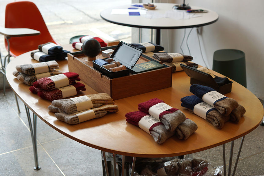 2019 CALENDARS & SOCKS 2019 달력과 양말 전시