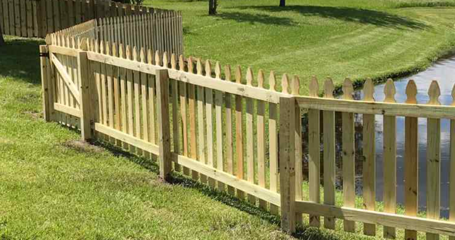Wood Picket Fence.png