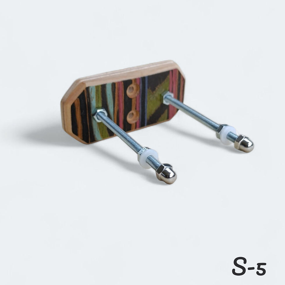Miniature : Support mural - Skate recyclé - Marqueterie Octogone