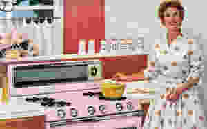 Mulher cozinhando anos 50