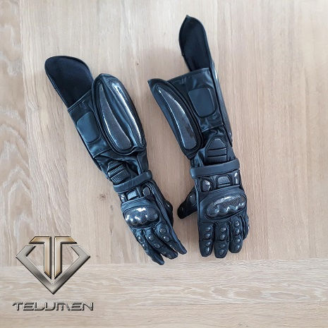 Miniature : G005 - Gants de combat coqués