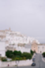 vue de la ville d'Ostuni lors d'un Destination Wedding en Italie