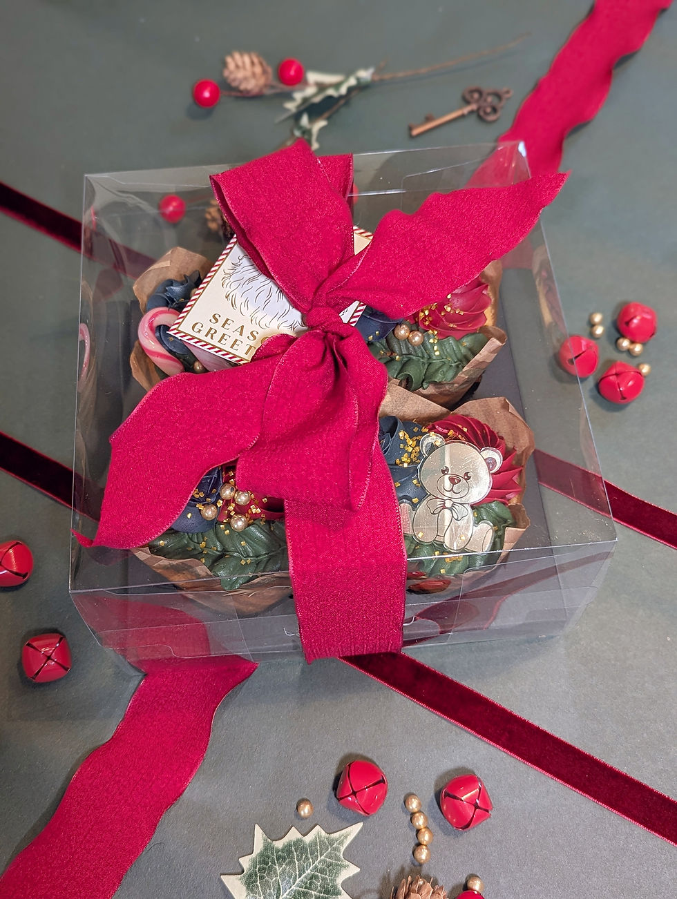 Gerastan Bakehouse Dorset Christmas cupcakes