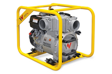 Pompe de chantier à amorçage automatique PT4A. Moteur: Honda, à essence, monocylindre, 4-temps, refroidi par air