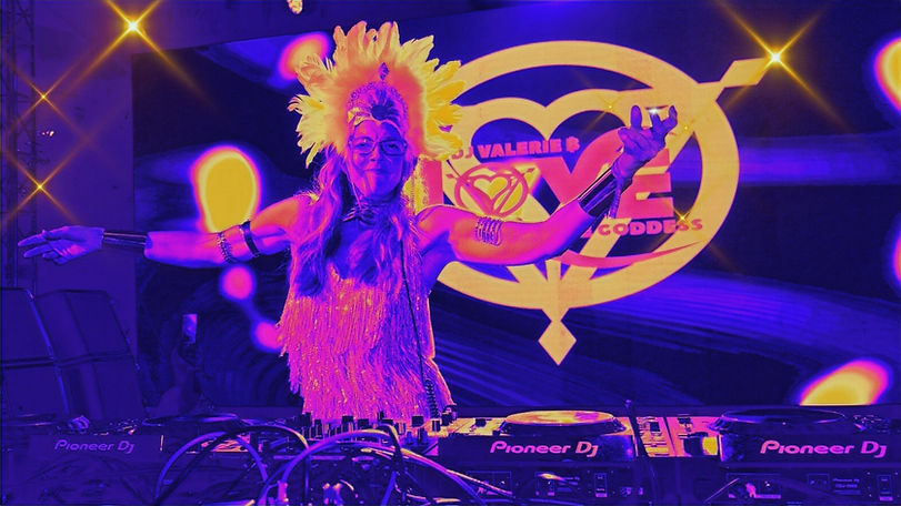 DJ Valerie B Love Miami Bitcoin Conference 2023_edited.jpg