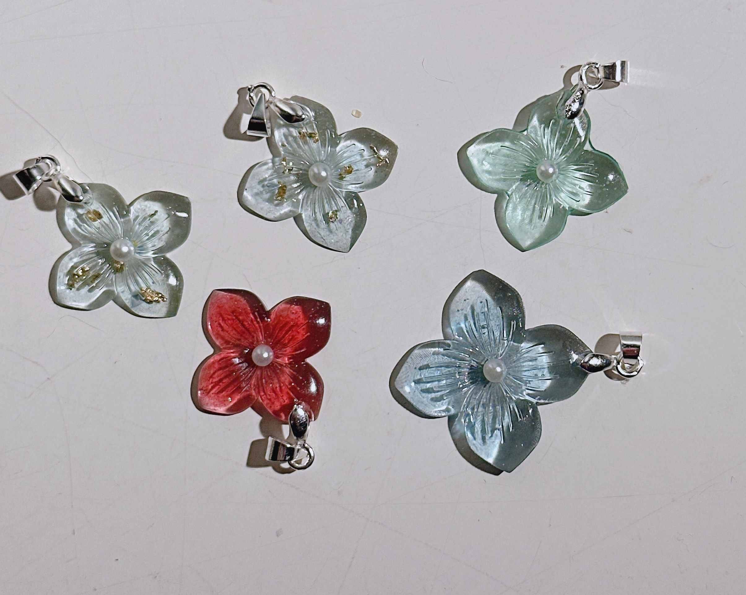 handmade resin hydrangea pendant 