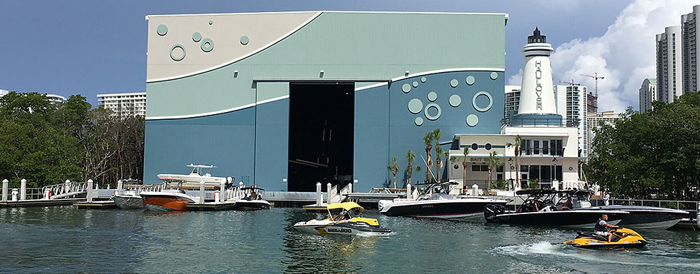 <img src="haulover park marina rent boat">