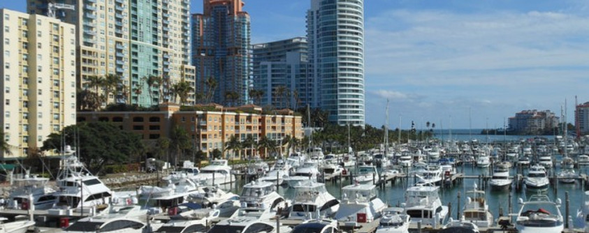 <img src="miami beach marina rent boat">