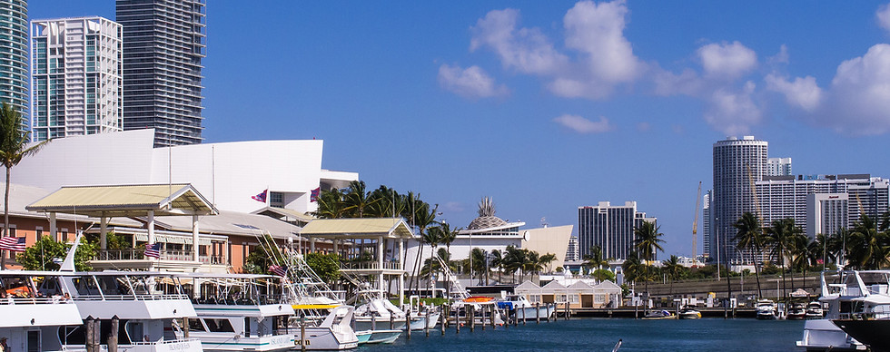 <img src="bayside marina rent boat">