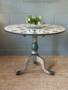 Green Floral Tilt Top 3.jpeg