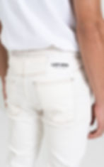 CALÇA DENIM OFF WHITE — LAMAFIA