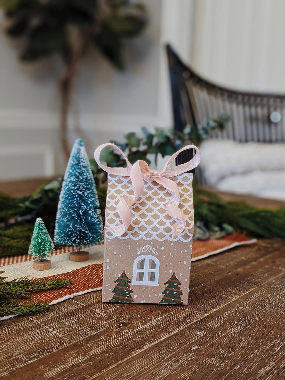 ADVENT CHRISTMAS VILLAGE