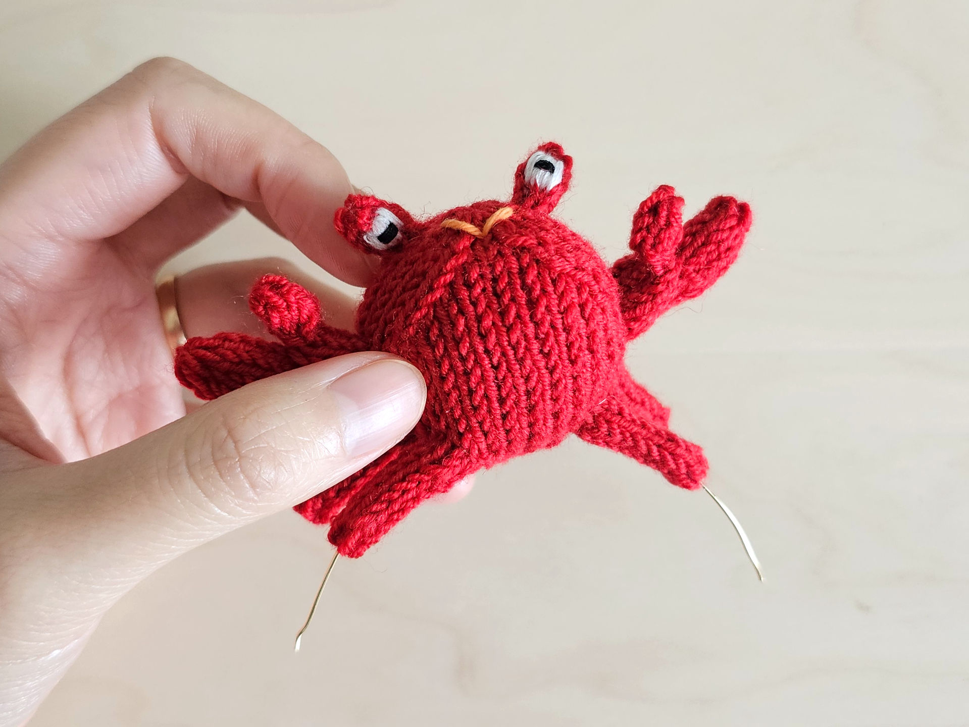 Free Pinchy the Crab Knitting Pattern