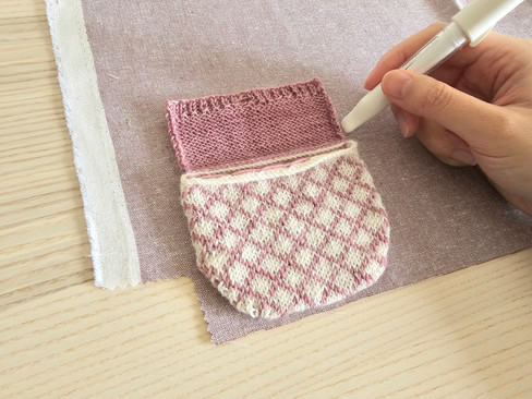 Knit coin purse - fair isle