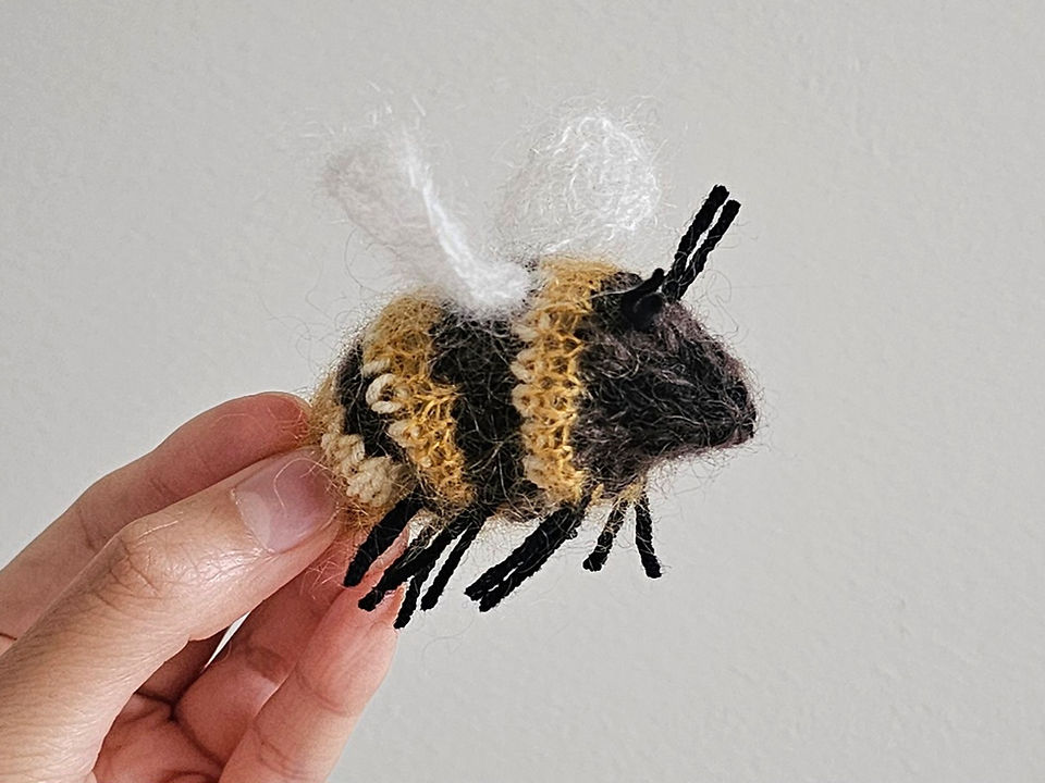 Bumblebee knit toy