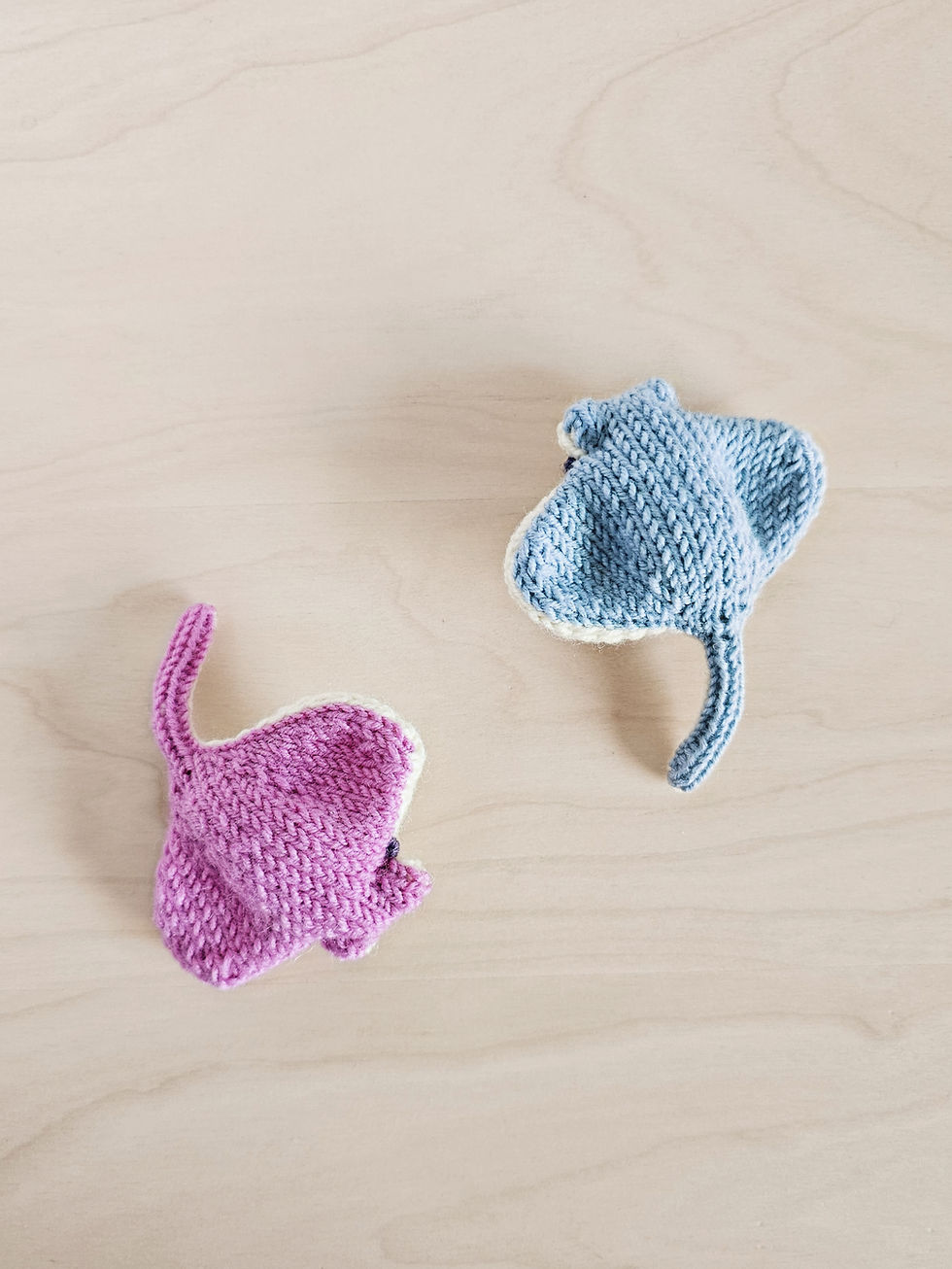 Ad-Free Manta Ray Knitting Pattern