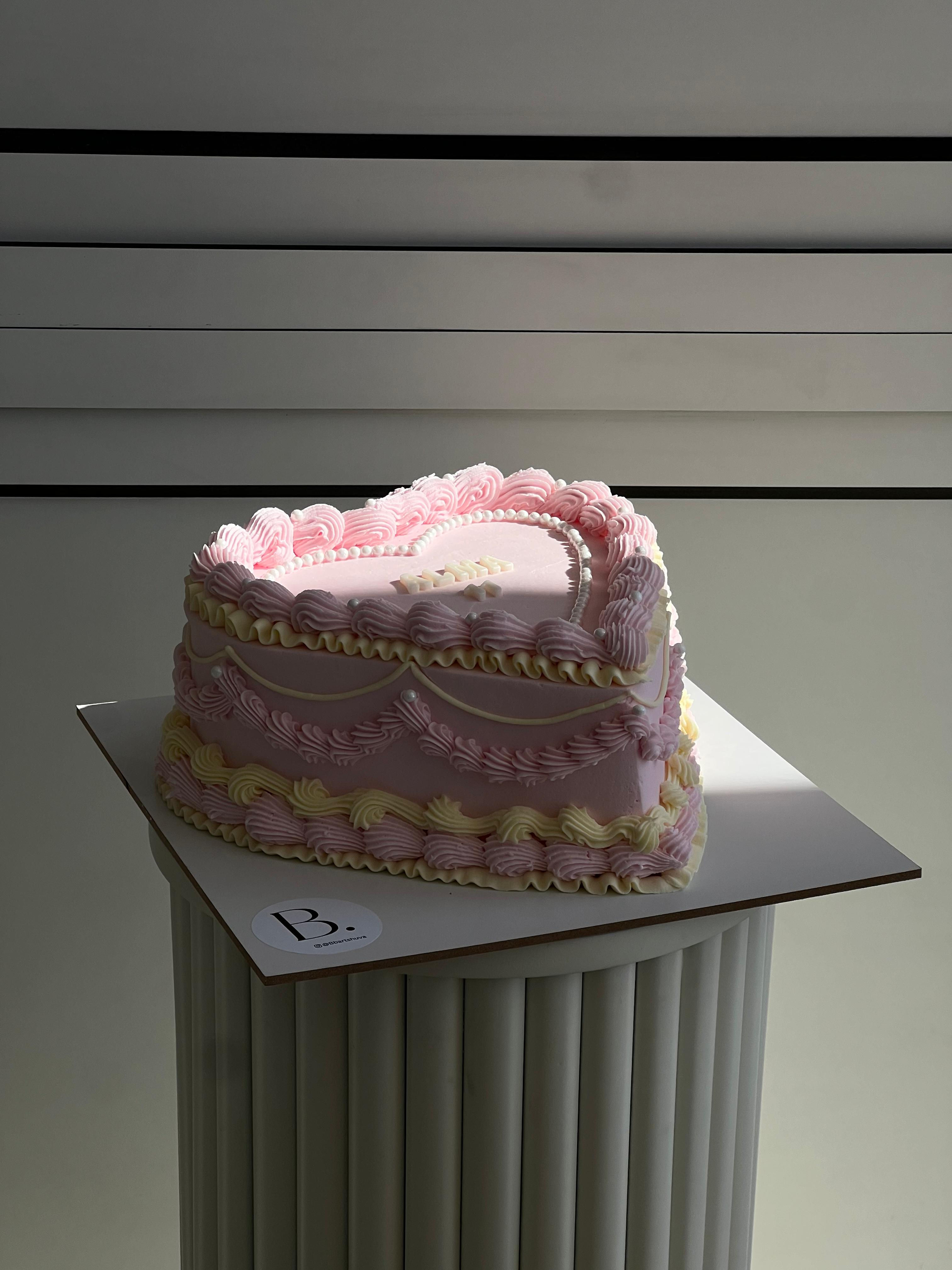 עוגת לב בצבעים