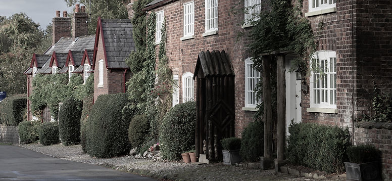 A lovely Matrimonial family home that is be sold as part of the financial order between the two parties