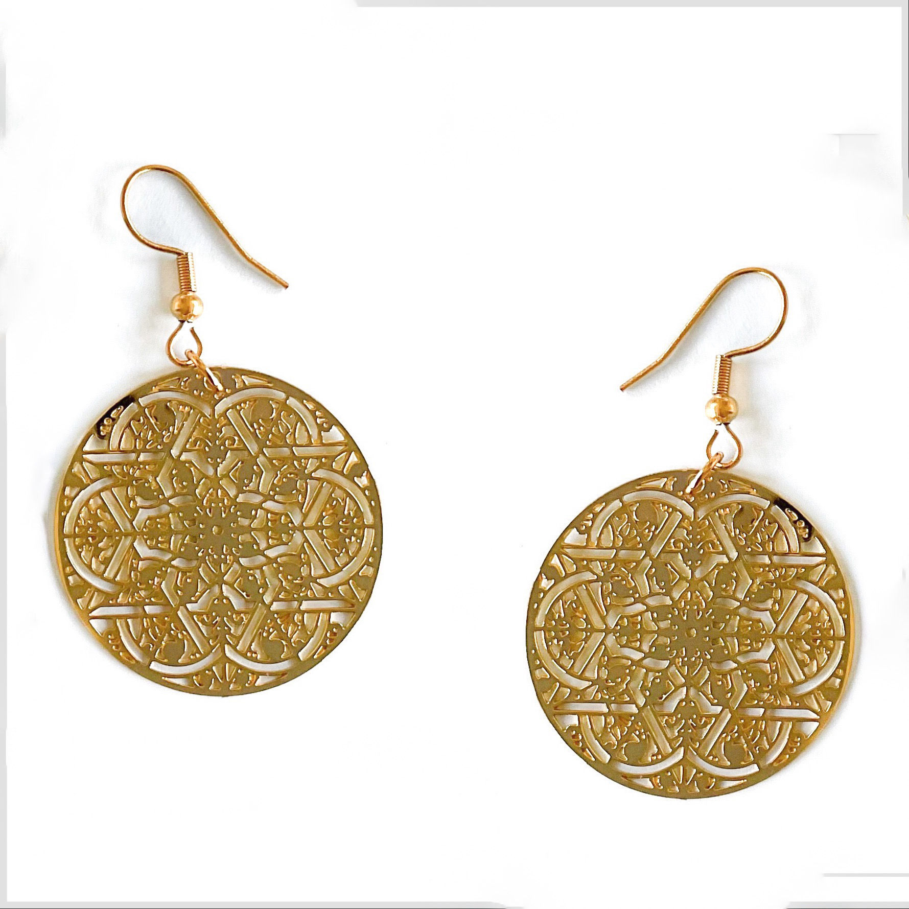 Filigrane goldene Ornament Ohrringe im Boho Stil