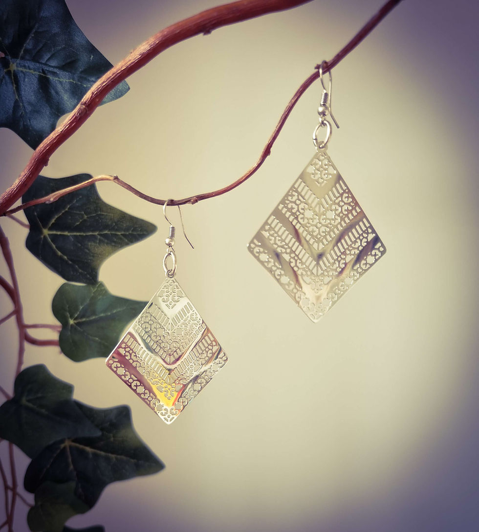 Thumbnail: Filigrane Ornament Ohrringe im Boho Stil, Namaste, Yoga, Bohemian