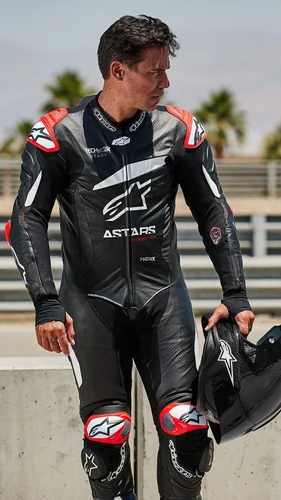 Alpinestars GP Plus V4 Leather Suit | Chia Motor Pj