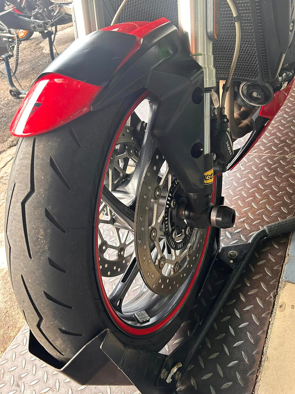 縮圖：2020 TRUIMPH STREET TRIPLE 765 S