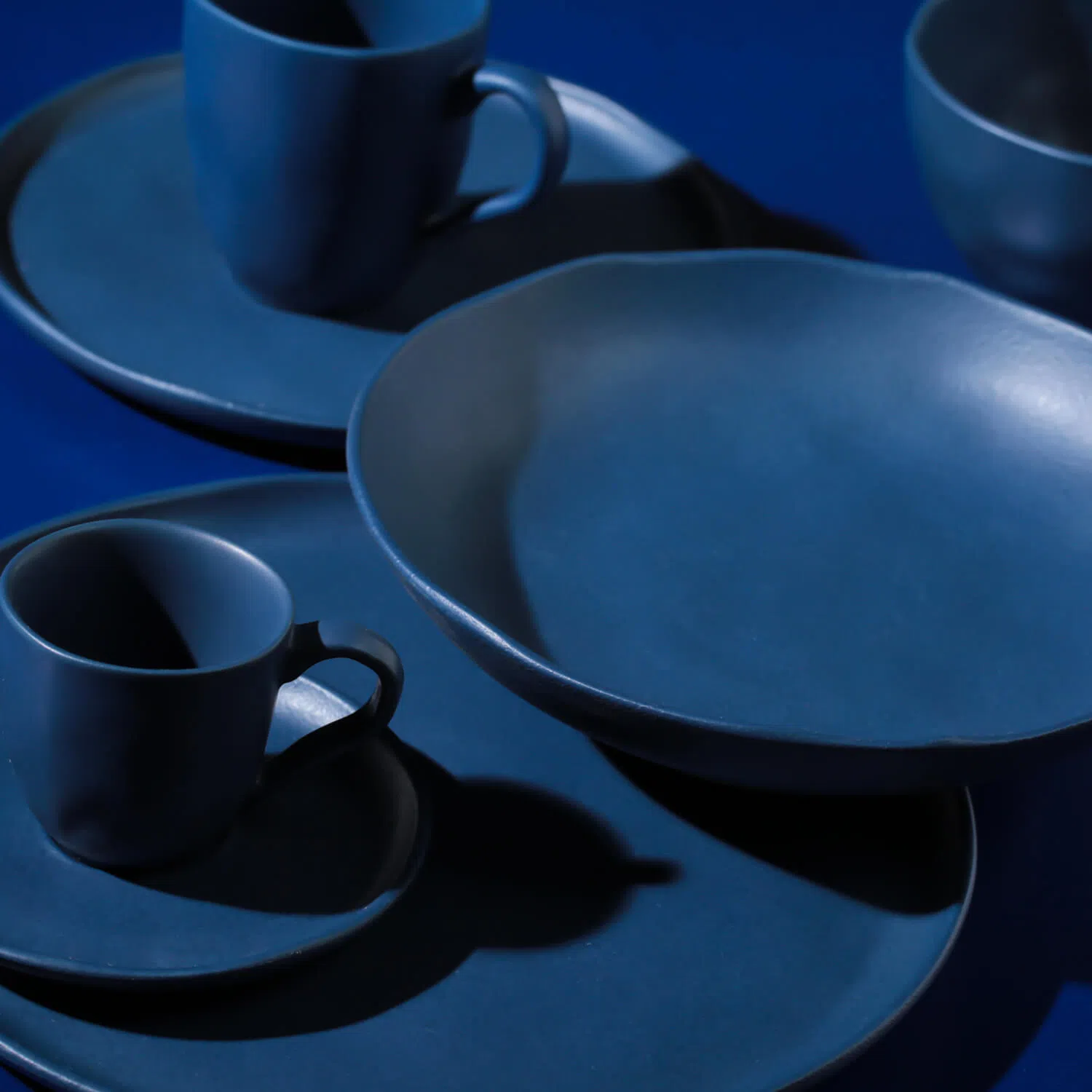 aparelho de jantar em cerâmica azul linha bio stoneware boreal porto brasil blog projetando encontros cozinha inefável