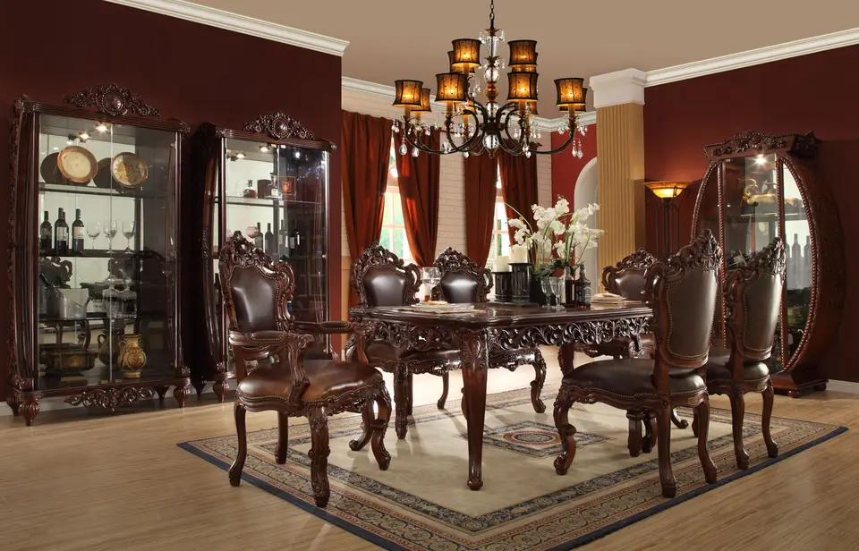 cristaleira de madeira com detalhes esculpidos Cristaleiras na Decoração: Elegância e Charme para sua Sala de Jantar blog projetando encontros cozinha inefável
