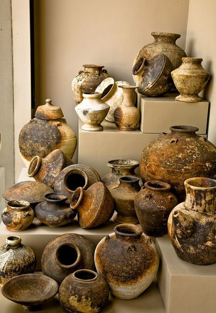 Cerâmicas antiga em exposição blog projetando encontros