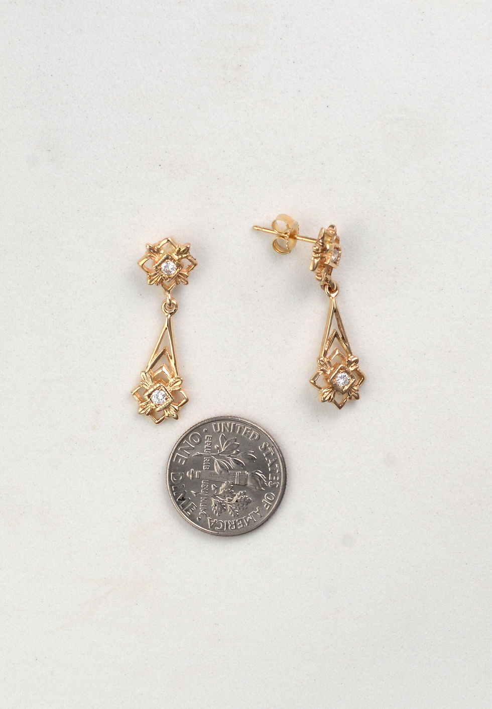 Thumbnail: Filigree Diamond Dangle Earrings