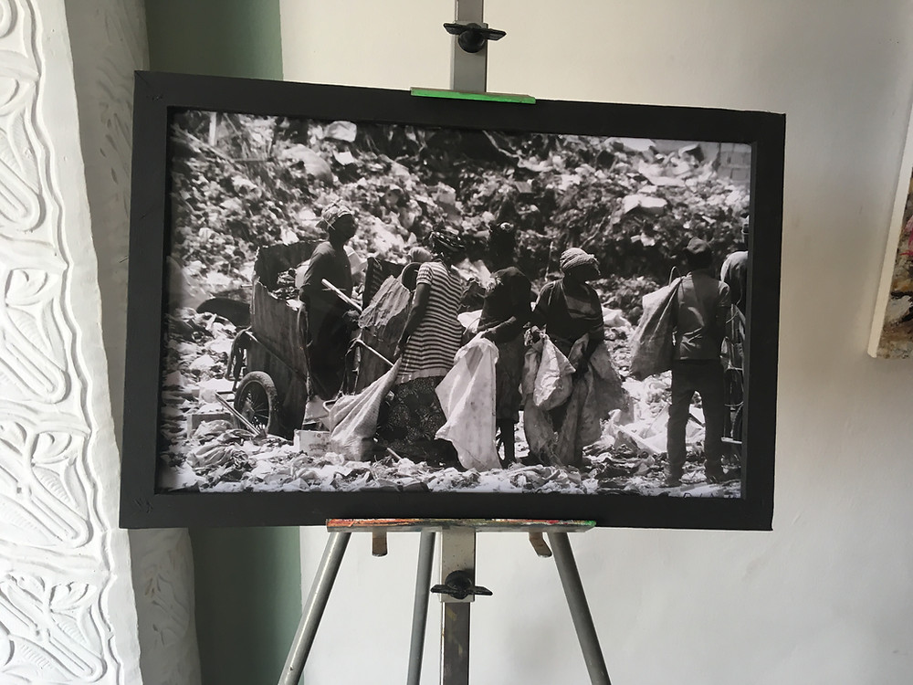 Photographie de la Street Expo par le jeune talent Baba Diedhiou du collectif "Les Fous de Dakar"