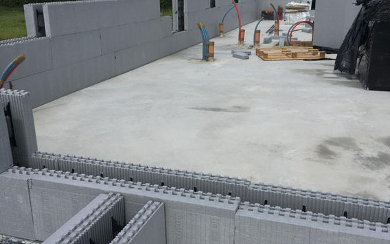 Insulated slab bungalow