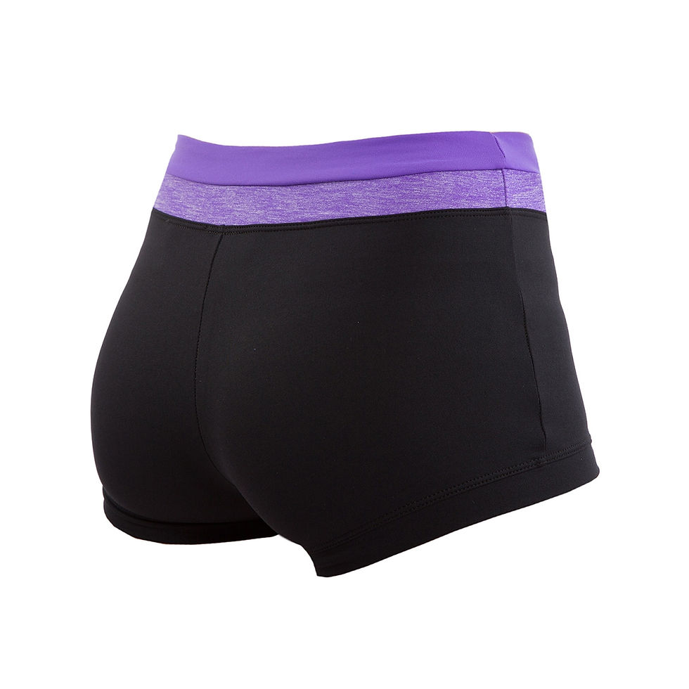 Küçük resim: Elluni Short